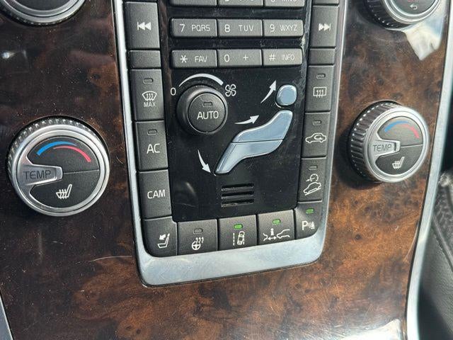 2015 Volvo XC70 T6 Platinum AWD