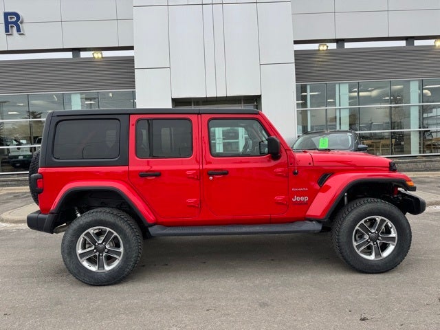 2018 Jeep Wrangler Unlimited Sahara Lifted w/ Heated Steering Wheel + 3 Piece Hard Top