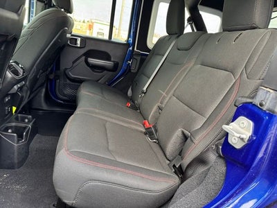 2020 Jeep Wrangler Unlimited Rubicon w/ Heated Steering Wheel + Navigation