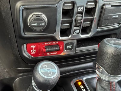 2020 Jeep Wrangler Unlimited Rubicon w/ Heated Steering Wheel + Navigation