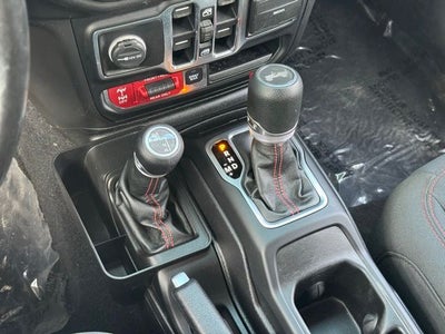 2020 Jeep Wrangler Unlimited Rubicon w/ Heated Steering Wheel + Navigation