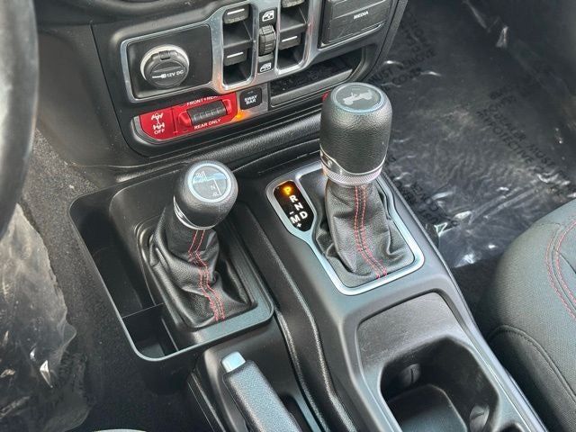 2020 Jeep Wrangler Unlimited Rubicon w/ Heated Steering Wheel + Navigation