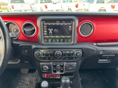 2020 Jeep Wrangler Unlimited Rubicon w/ Heated Steering Wheel + Navigation