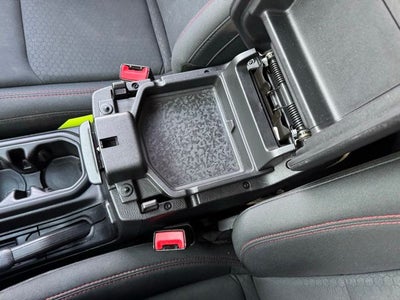 2020 Jeep Wrangler Unlimited Rubicon w/ Heated Steering Wheel + Navigation