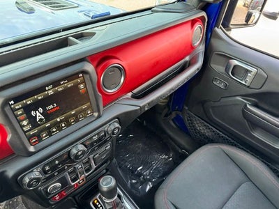 2020 Jeep Wrangler Unlimited Rubicon w/ Heated Steering Wheel + Navigation