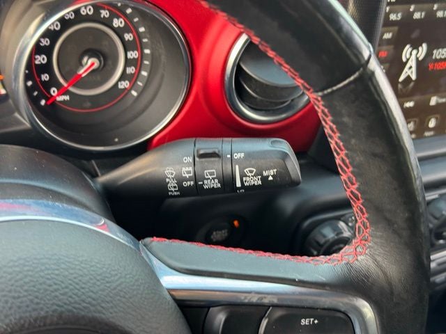 2020 Jeep Wrangler Unlimited Rubicon w/ Heated Steering Wheel + Navigation