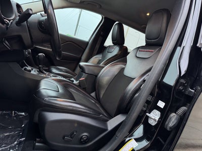 2020 Jeep Cherokee Trailhawk