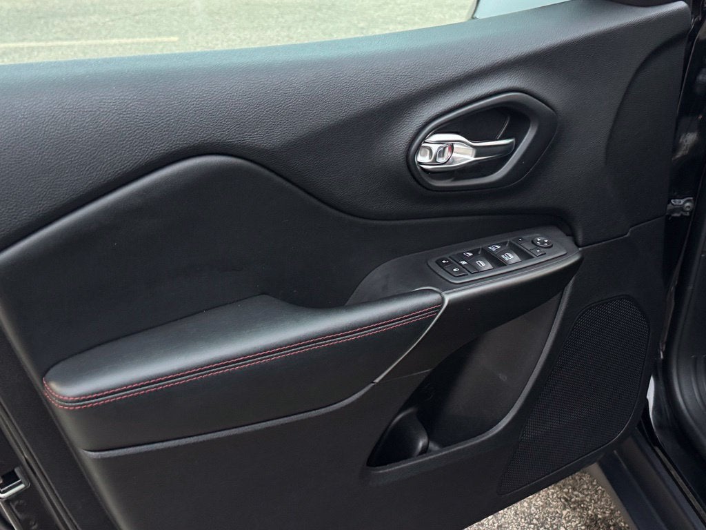 2020 Jeep Cherokee Trailhawk