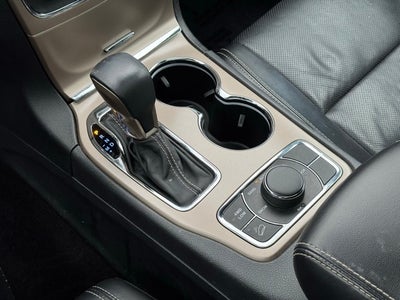 2017 Jeep Grand Cherokee Limited w/ Panoramic Sunroof + Trailer Tow Package