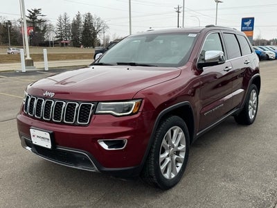 2017 Jeep Grand Cherokee Limited w/ Panoramic Sunroof + Trailer Tow Package
