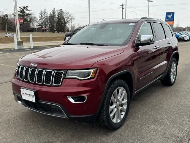 2017 Jeep Grand Cherokee Limited w/ Panoramic Sunroof + Trailer Tow Package