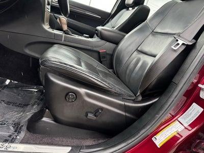 2017 Jeep Grand Cherokee Limited w/ Panoramic Sunroof + Trailer Tow Package