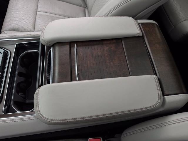 2023 Jeep Grand Wagoneer Base