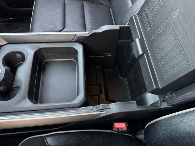 2022 RAM 1500 Laramie w/ Blindspot Detection + Heated Steering Wheel