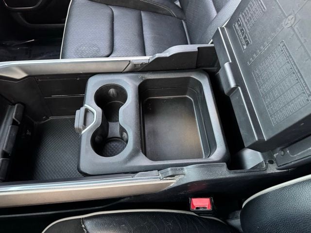 2022 RAM 1500 Laramie w/ Blindspot Detection + Heated Steering Wheel