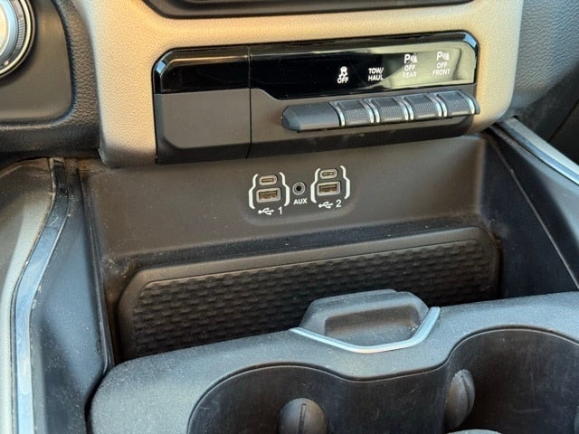 2022 RAM 1500 Laramie w/ Blindspot Detection + Heated Steering Wheel