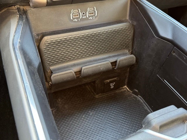 2022 RAM 1500 Laramie w/ Blindspot Detection + Heated Steering Wheel