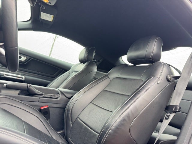 2021 Ford Mustang EcoBoost Premium w/ Adaptive Cruise Control