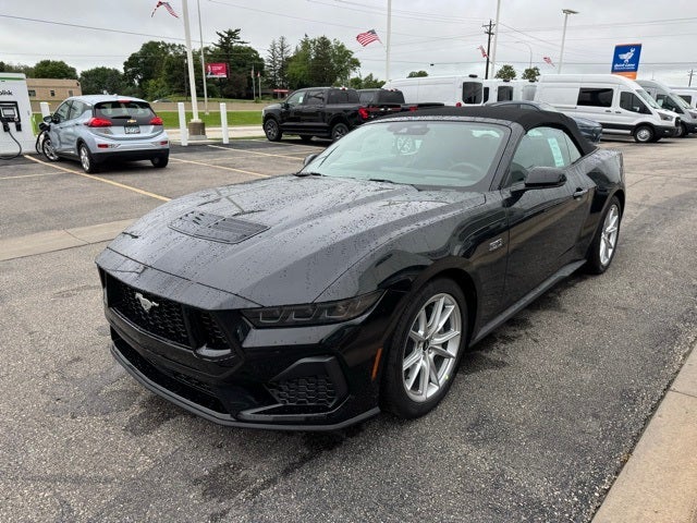 2025 Ford Mustang GT Premium w/Active Valve Exhaust + B&O Sound System