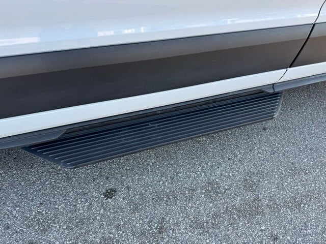 2023 Ford Transit-350 XLT w/ 360 Camera + 12 Passenger Seating