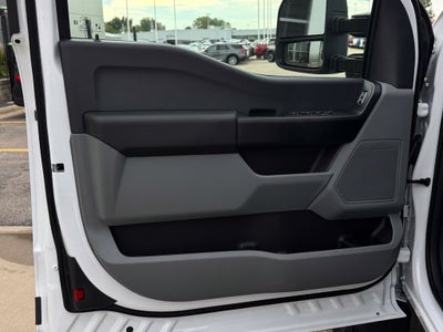 2027 Ford F-550SD XL DRW