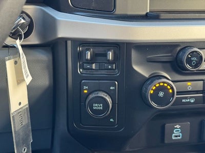 2026 Ford F-550SD w/ Chrome Pkg DRW