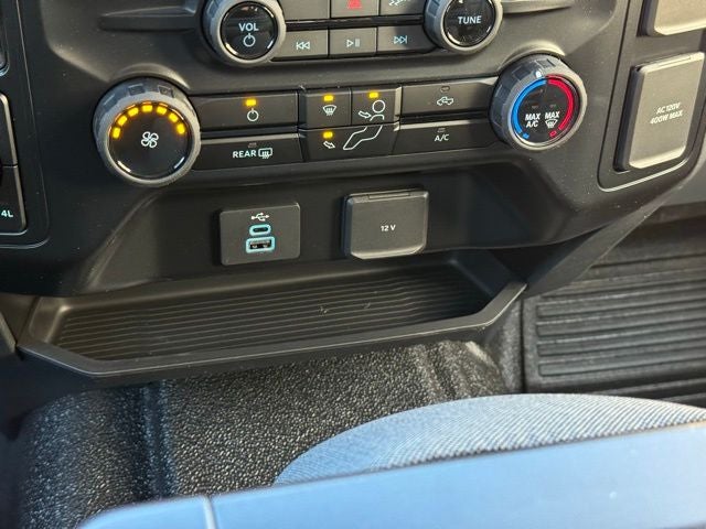 2026 Ford F-550SD w/ Chrome Pkg DRW