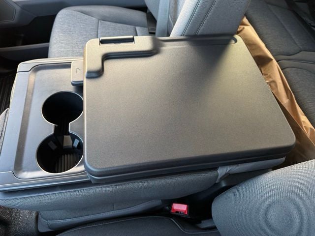 2026 Ford F-550SD w/ Chrome Pkg DRW