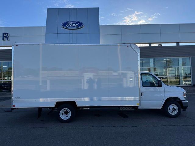 2027 Ford E-350SD Base Cutaway