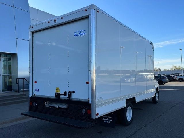 2027 Ford E-350SD Base Cutaway