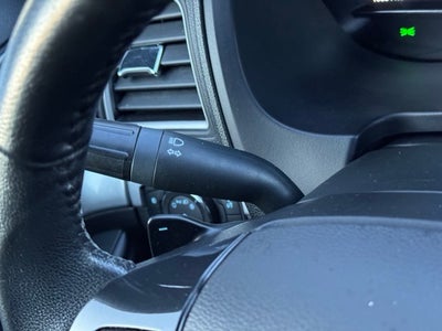 2017 Ford Explorer XLT w/ Twin Panel Moonroof + Tow Package