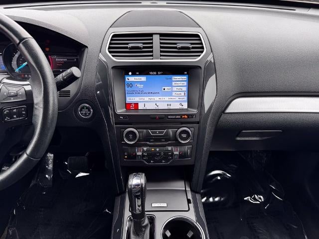 2017 Ford Explorer XLT w/Heated Steering Wheel + Tow Pkg