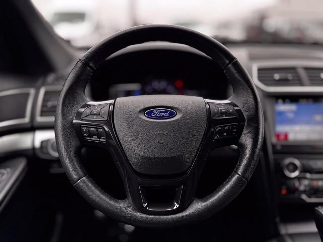 2017 Ford Explorer XLT w/Heated Steering Wheel + Tow Pkg