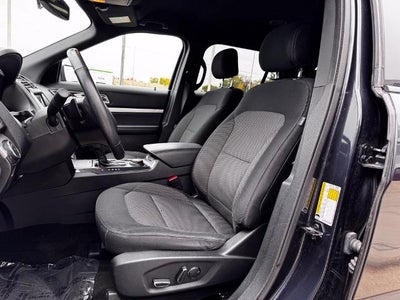 2017 Ford Explorer XLT w/Heated Steering Wheel + Tow Pkg
