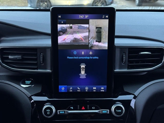 2022 Ford Explorer ST w/ Twin Panel Moonroof + Adaptive Cruise