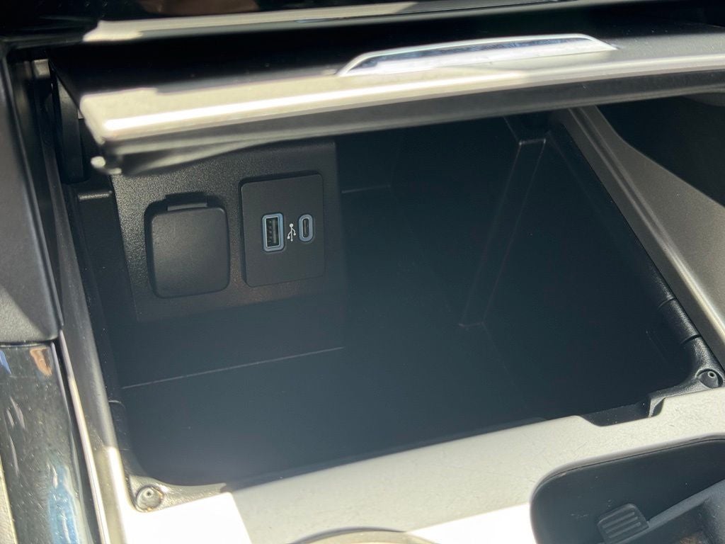 2023 Ford Explorer ST w/ Street Pack