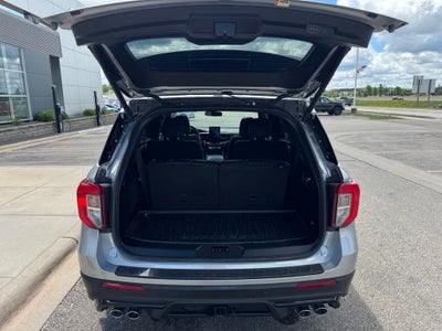 2023 Ford Explorer ST w/ Street Pack