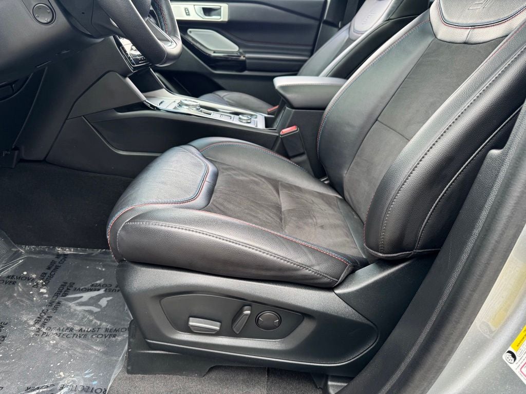 2023 Ford Explorer ST w/ Street Pack