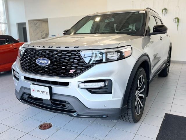 2023 Ford Explorer ST w/ Street Pack