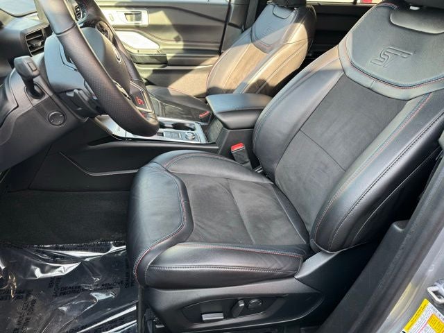 2023 Ford Explorer ST w/ Street Pack