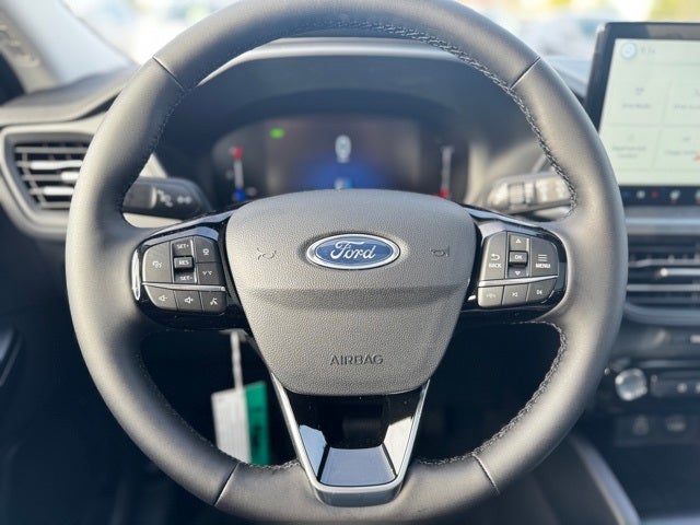 2026 Ford Escape Plug-In Hybrid Base w/ Tow Pkg & Panoramic Roof