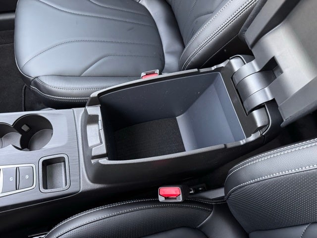 2025 Ford Escape Plug-In Hybrid Base w/Panoramic Vista Roof + 360 Camera