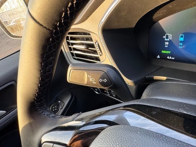 2025 Ford Escape Plug-In Hybrid Base w/Panoramic Vista Roof + 360 Camera