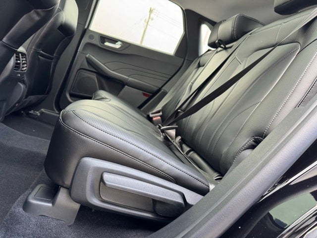 2026 Ford Escape Plug-In Hybrid Base w/Panoramic Moonroof + 360 Camera