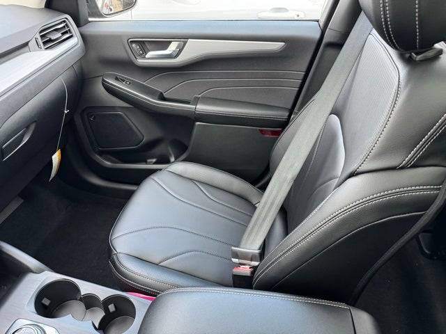 2026 Ford Escape Plug-In Hybrid Base w/Panoramic Moonroof + 360 Camera