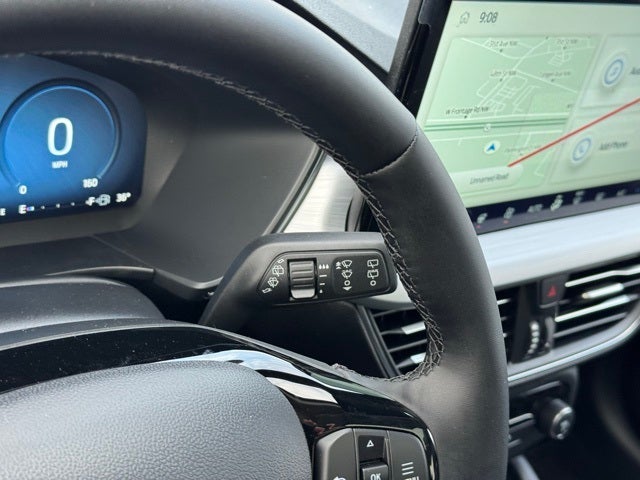 2026 Ford Escape Plug-In Hybrid Base w/Panoramic Moonroof + 360 Camera