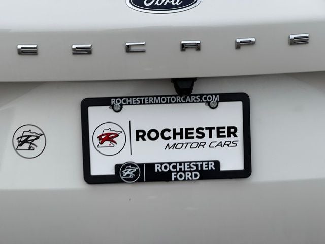 2025 Ford Escape Plug-In Hybrid Base w/ Panoramic Moonroof + Heated Steering Wheel