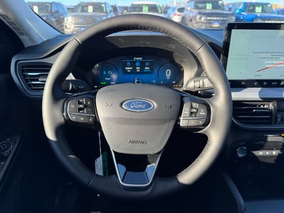2026 Ford Escape Plug-In Hybrid Base w/ Tech Pkg & Tow Pkg