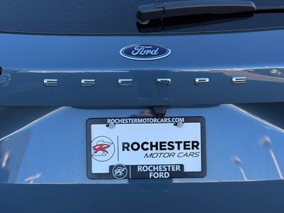 2026 Ford Escape Plug-In Hybrid Base w/ Tech Pkg & Tow Pkg