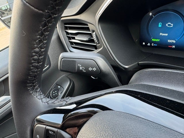 2025 Ford Escape Plug-In Hybrid Base w/ Panoramic Vista Roof + 360 Camera